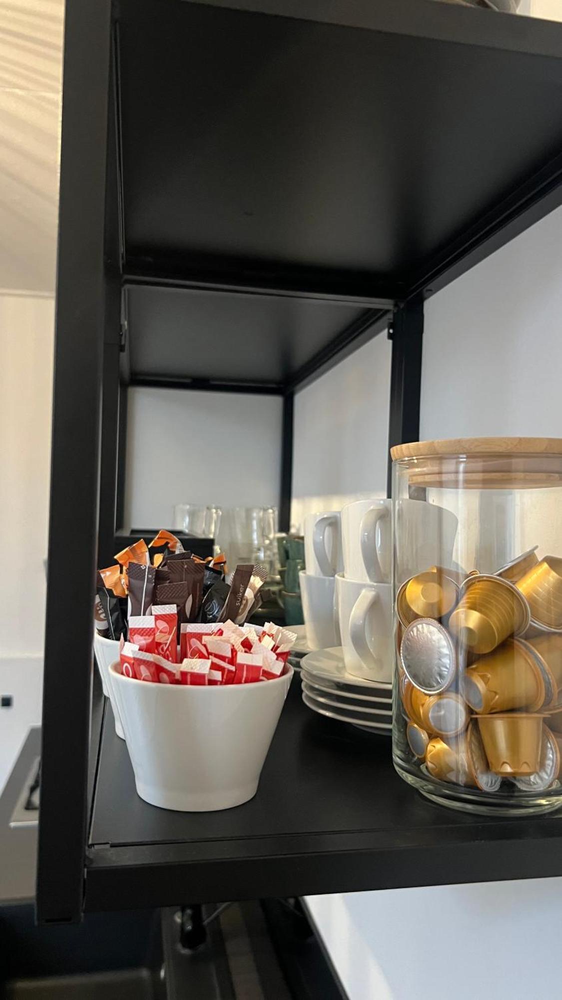 Ruim Comfortabel Appartement Centrum Breda Met Restaurant! Buitenkant foto